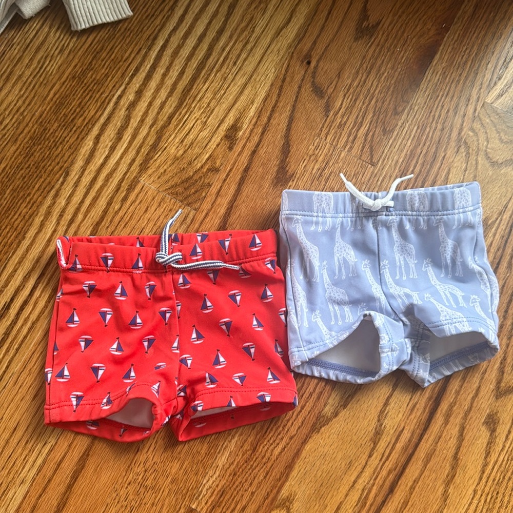 Janie and Jack swim trunks size 0-3 months